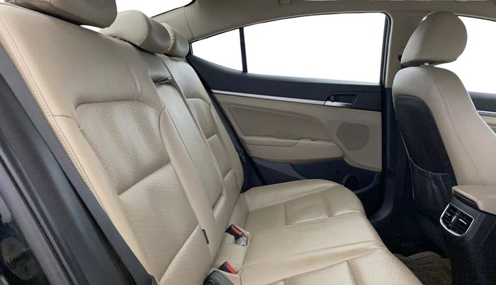 2020 Hyundai New Elantra 2.0 SX(O) AT PETROL, Petrol, Automatic, 91,917 km, Right Side Rear Door Cabin