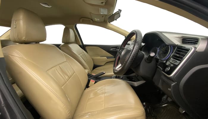 2019 Honda City 1.5L I-VTEC V MT, Petrol, Manual, 1,11,626 km, Right Side Front Door Cabin