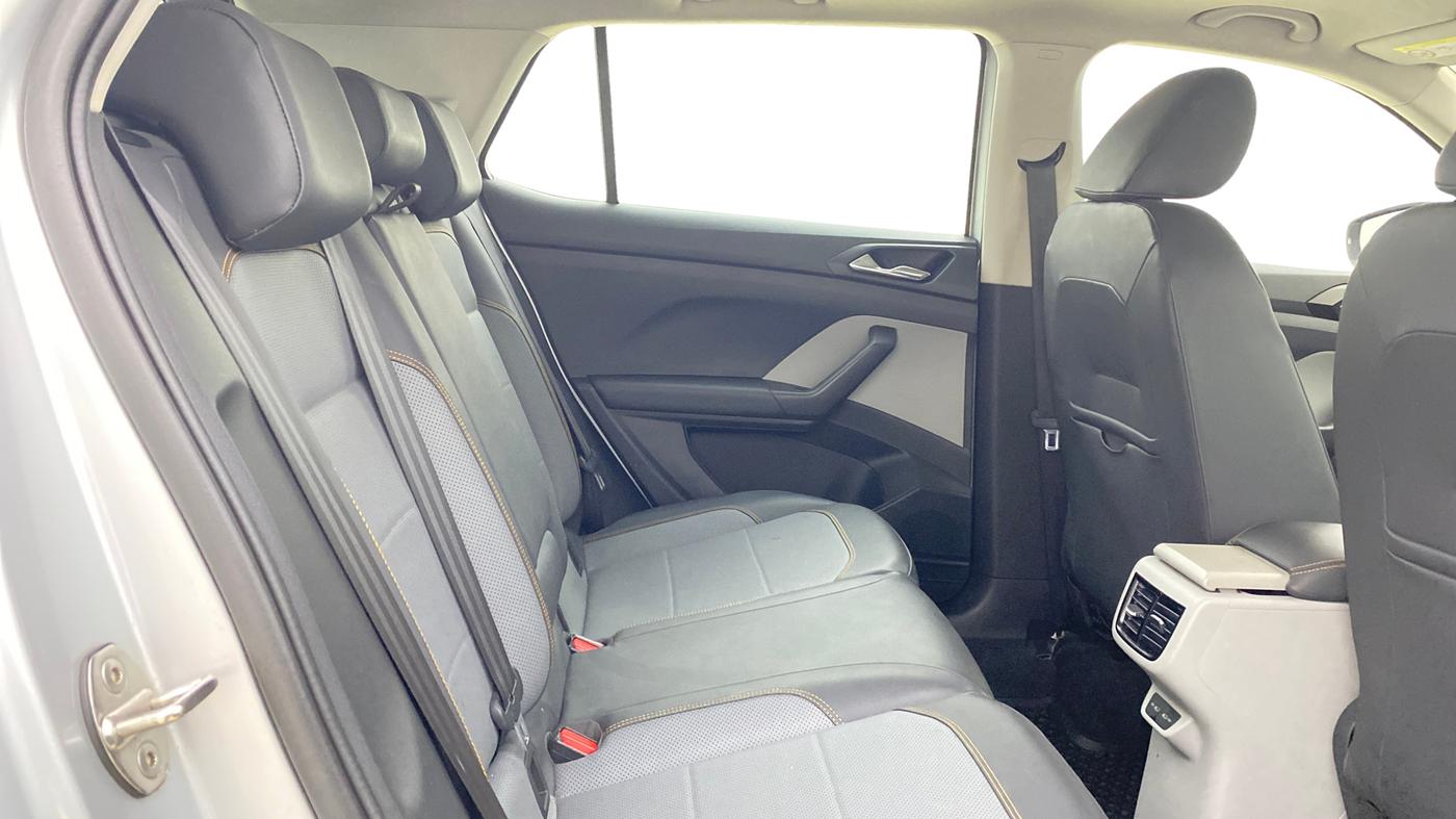 2022 Skoda KUSHAQ STYLE 1.0L TSI AT (6 AIRBAGS), Petrol, Automatic, 21,114 km, Right Side Rear Door Cabin