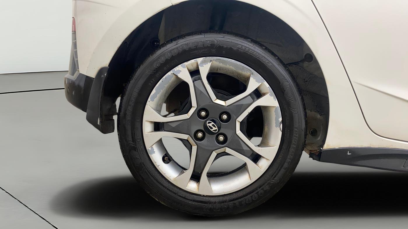 2023 Hyundai NEW I20 SPORTZ 1.2 MT, Petrol, Manual, 26,355 km, Right Rear Wheel