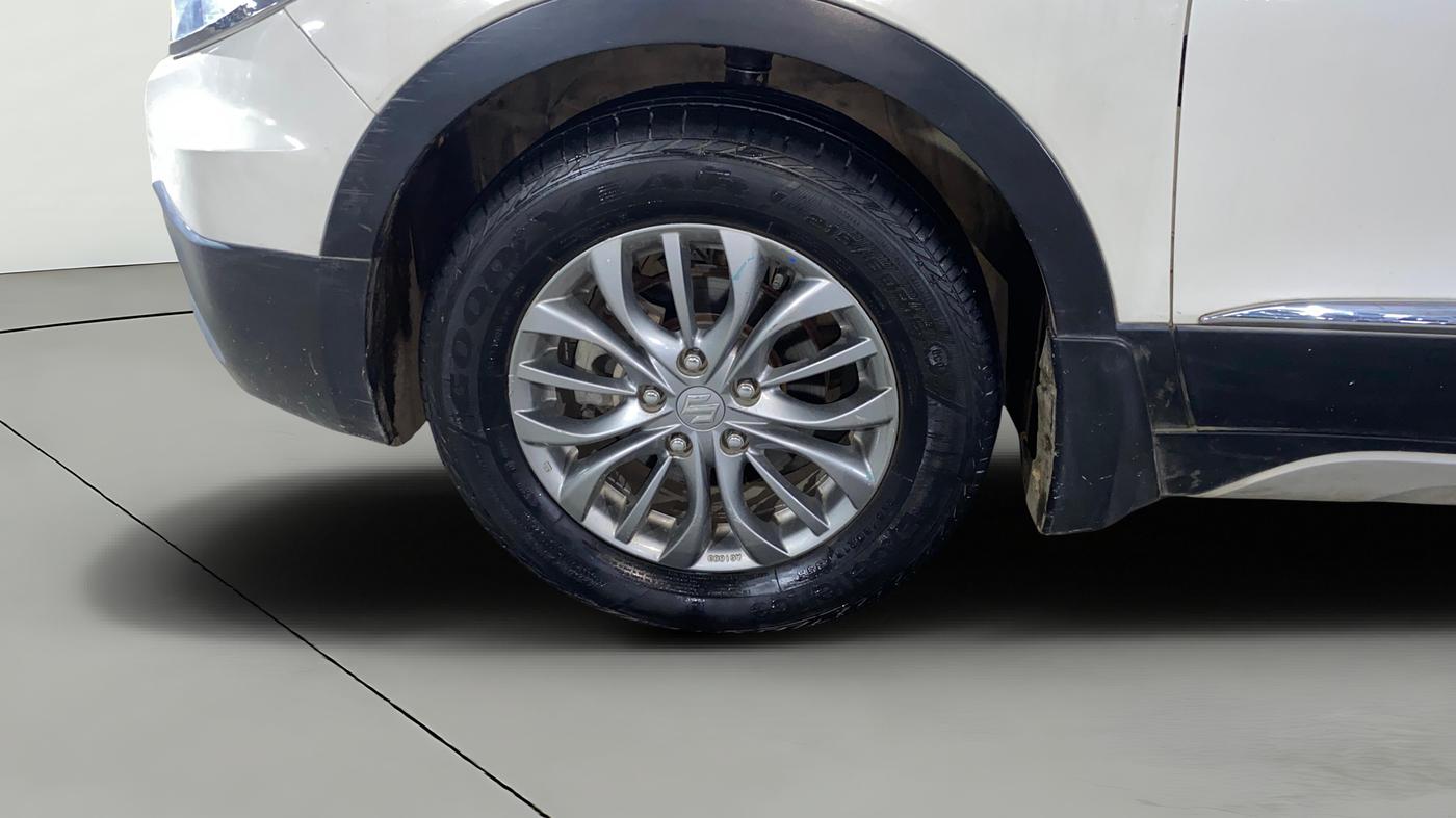 2017 Maruti S Cross ZETA 1.3, Diesel, Manual, 93,148 km, Left Front Wheel