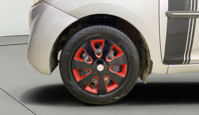 2018 Hyundai Eon ERA +, Petrol, Manual, 50,855 km, Left Front Wheel