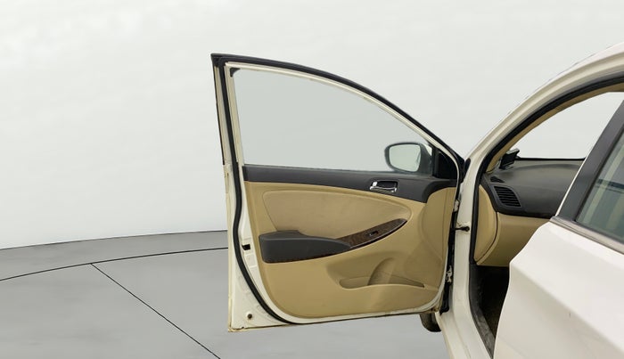 2014 Hyundai Verna FLUIDIC 1.6 CRDI SX AT, Diesel, Automatic, 68,737 km, LHS Front Door