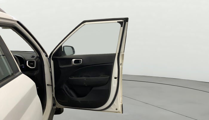 2019 Hyundai VENUE SX 1.0 TURBO, Petrol, Manual, 59,779 km, RHS Front Door