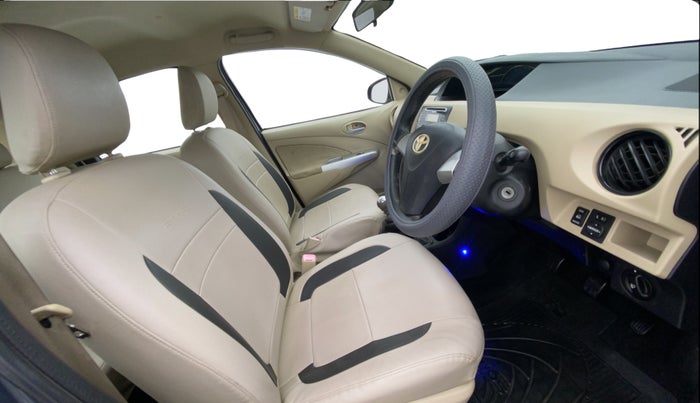 2017 Toyota Etios VD PLATINUM, Diesel, Manual, 37,127 km, Right Side Front Door Cabin