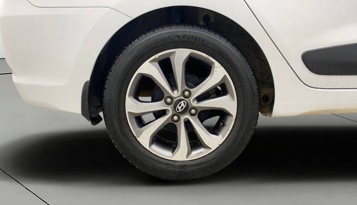 2016 Hyundai Xcent SX 1.2 (O), Petrol, Manual, 73,939 km, Right Rear Wheel