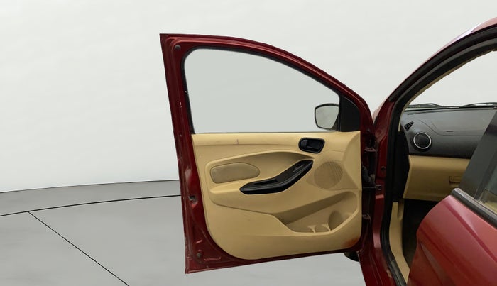 2017 Ford Figo Aspire TITANIUM 1.2 PETROL, Petrol, Manual, 63,585 km, LHS Front Door