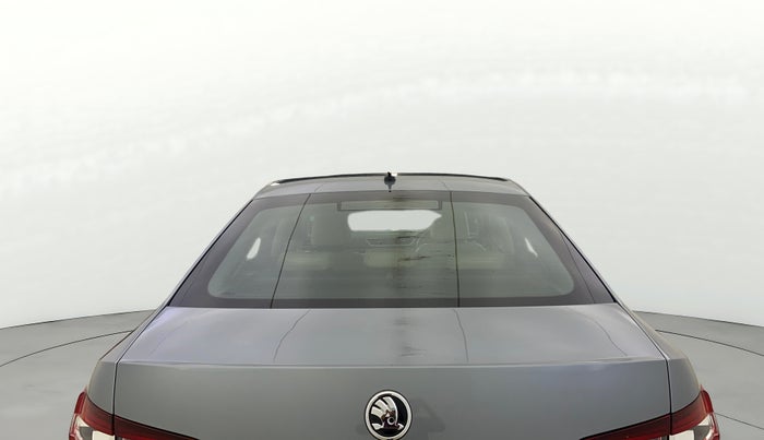 2016 Skoda Superb L&K 1.8 TSI AT, Petrol, Automatic, 52,309 km, Rear Windshield