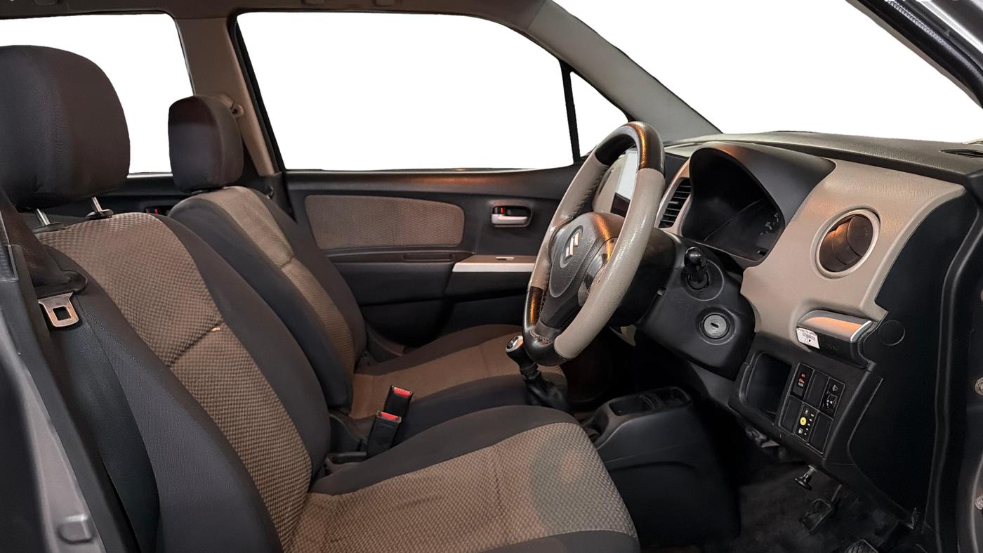 2014 Maruti Wagon R 1.0 LXI CNG, CNG, Manual, 46,355 km, Right Side Front Door Cabin
