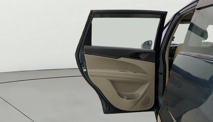 2018 Mahindra MARAZZO M2 7STR, Diesel, Manual, 1,15,675 km, LHS Rear Door