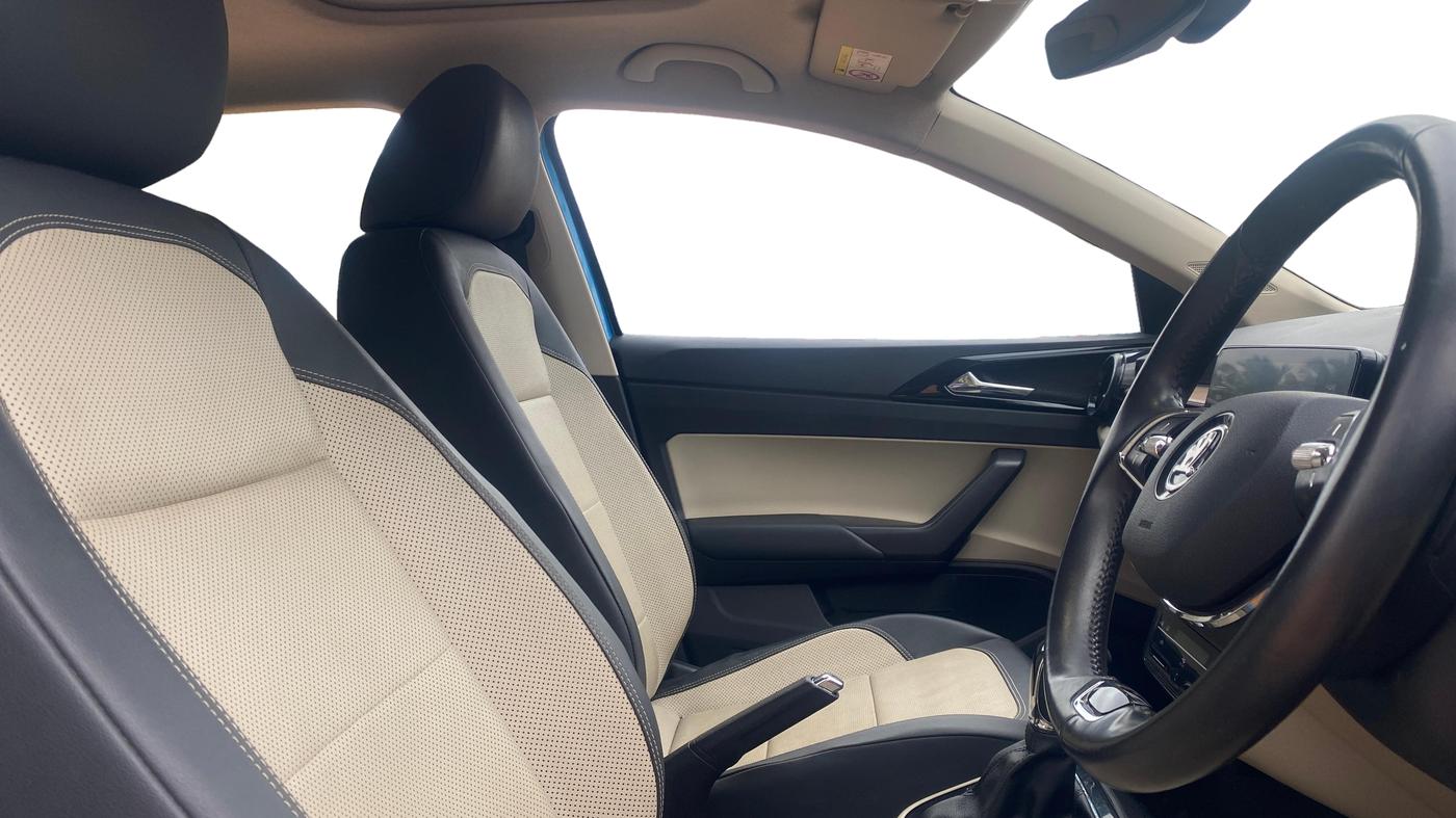 2022 Skoda SLAVIA STYLE 1.5L TSI DSG, Petrol, Automatic, 50,827 km, Right Side Front Door Cabin