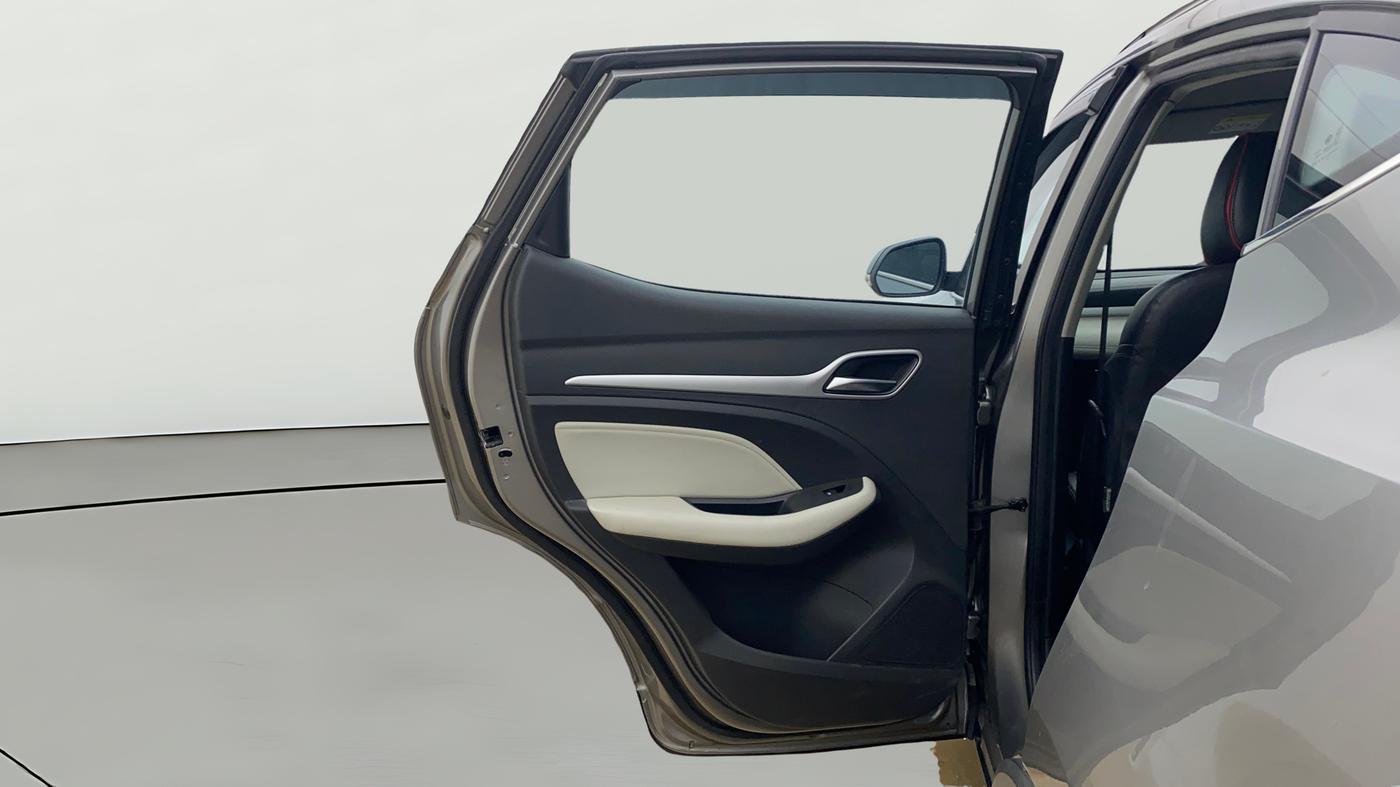 2023 MG ASTOR SUPER 1.5 MT, Petrol, Manual, 48,137 km, LHS Rear Door
