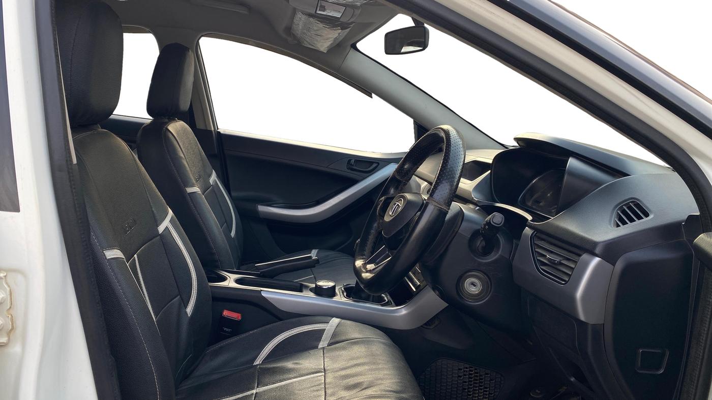 2020 Tata NEXON XM DIESEL, Diesel, Manual, 1,38,273 km, Right Side Front Door Cabin