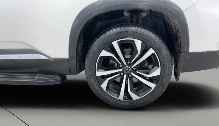 2023 MG HECTOR SAVVY PRO 1.5 TURBO CVT PETROL, Petrol, Automatic, 70,044 km, Left Rear Wheel