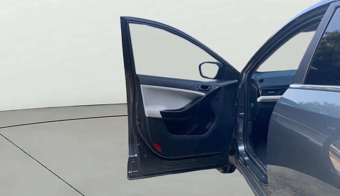 2025 Tata Curvv Pure Plus S 1.2 Petrol 7DCA, Petrol, Automatic, 5,167 km, LHS Front Door