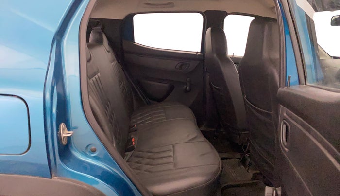 2022 Renault Kwid RXL 1.0 (O), Petrol, Manual, 15,884 km, Right Side Rear Door Cabin