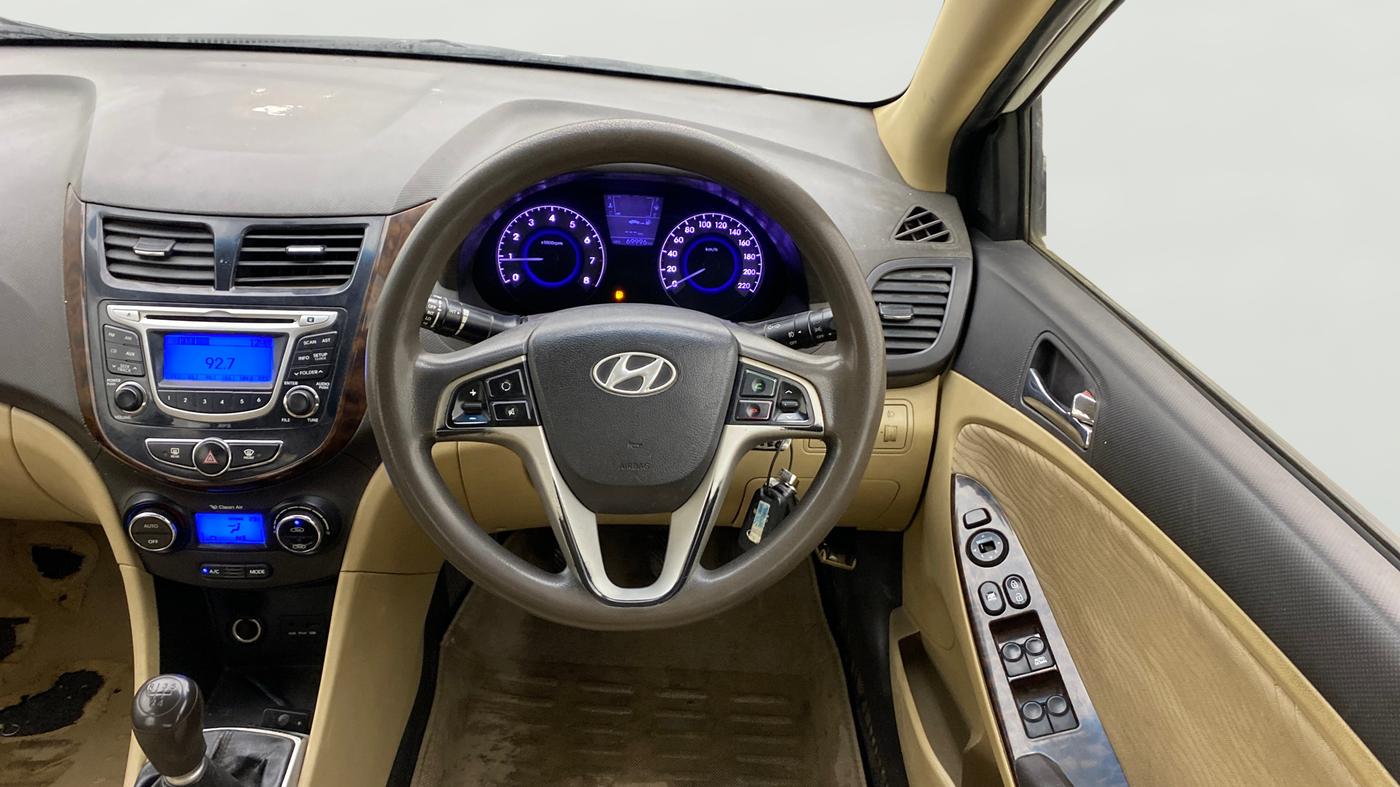 2013 Hyundai Verna FLUIDIC 1.6 VTVT SX, Petrol, Manual, 69,987 km, Steering Wheel Close Up