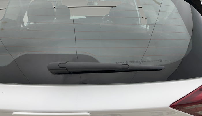 2023 Mahindra XUV700 AX 5 P AT 5 STR, Petrol, Automatic, 14,466 km, Rear Wiper