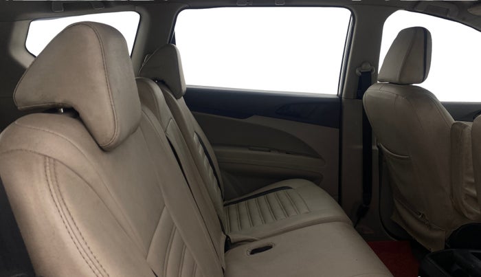 2019 Mahindra MARAZZO M2 8 STR, Diesel, Manual, 1,12,260 km, Right Side Rear Door Cabin