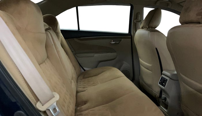 2022 Maruti Ciaz ZETA 1.5 SHVS MT PETROL, Petrol, Manual, 53,833 km, Right Side Rear Door Cabin