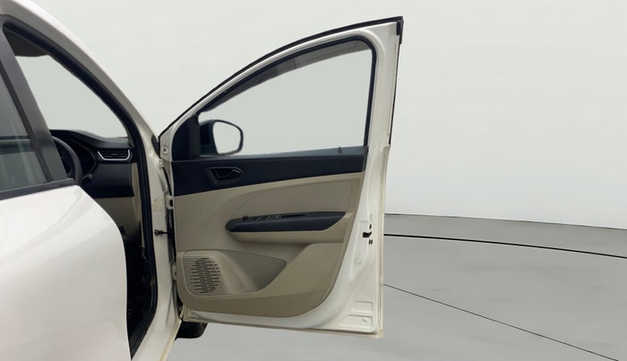 2022 Renault TRIBER RXT AMT, Petrol, Automatic, 45,118 km, RHS Front Door