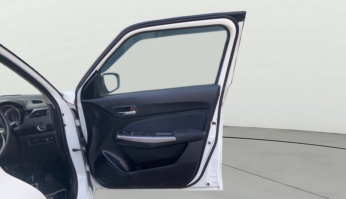 2023 Maruti Swift ZXI PLUS DUAL TONE, Petrol, Manual, 44,029 km, RHS Front Door