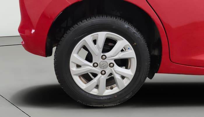 2024 Maruti Swift ZXi AMT, Petrol, Automatic, 31,321 km, Right Rear Wheel
