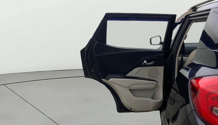 2022 Mahindra XUV300 W8 (O) 1.2 PETROL, Petrol, Manual, 47,398 km, LHS Rear Door