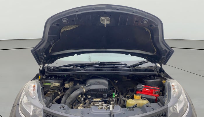 2018 Tata NEXON XM PETROL, Petrol, Manual, 72,439 km, Open Bonet