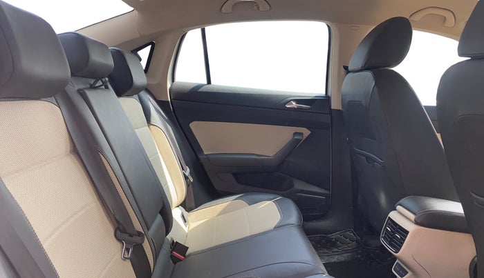 2022 Skoda SLAVIA STYLE 1.0L TSI MT, Petrol, Manual, 69,712 km, Right Side Rear Door Cabin