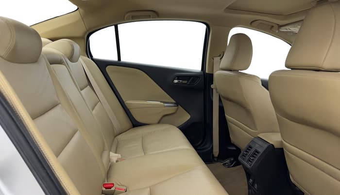 2015 Honda City 1.5L I-VTEC VX, Petrol, Manual, 26,162 km, Right Side Rear Door Cabin