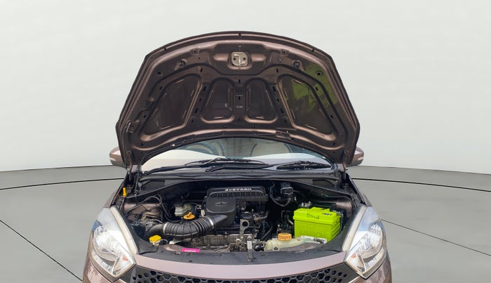 2017 Tata Tiago XZA PETROL, Petrol, Automatic, 69,993 km, Open Bonet