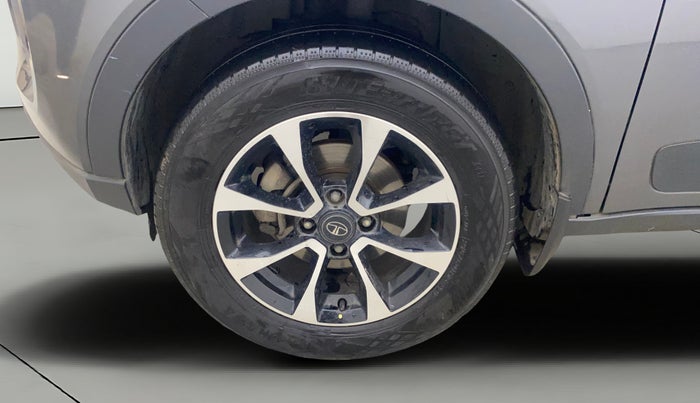 2020 Tata NEXON XZA PLUS SUNROOF DIESEL, Diesel, Automatic, 60,307 km, Left Front Wheel