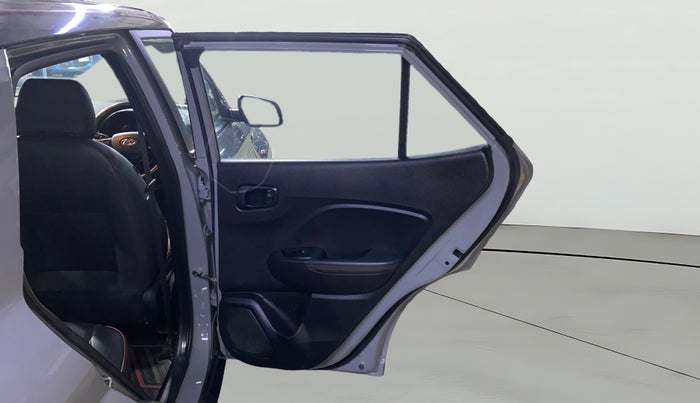 2023 Hyundai VENUE N LINE N8 1.0 TURBO DCT, Petrol, Automatic, 10,559 km, RHS Rear Door