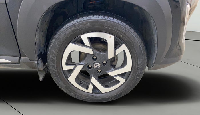 2022 Nissan MAGNITE XV PREMIUM TURBO CVT, Petrol, Automatic, 17,630 km, Right Front Wheel