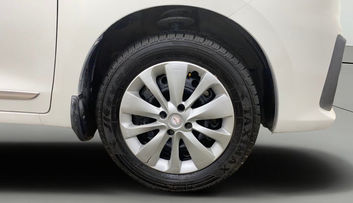 2019 Maruti Ertiga VXI CNG, CNG, Manual, 86,506 km, Right Front Wheel