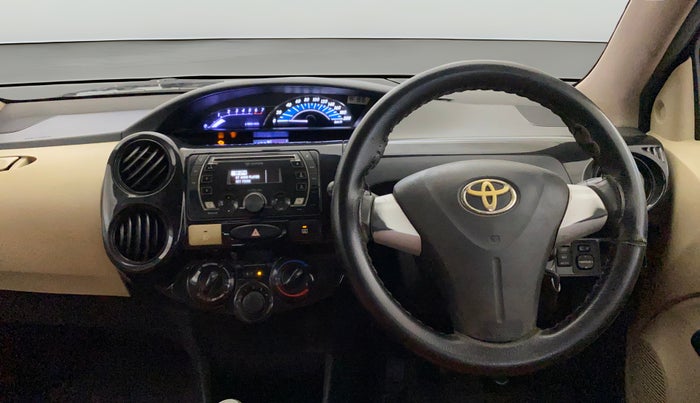 2019 Toyota Etios Liva V DUAL TONE, Petrol, Manual, 84,883 km, Steering Wheel Close Up