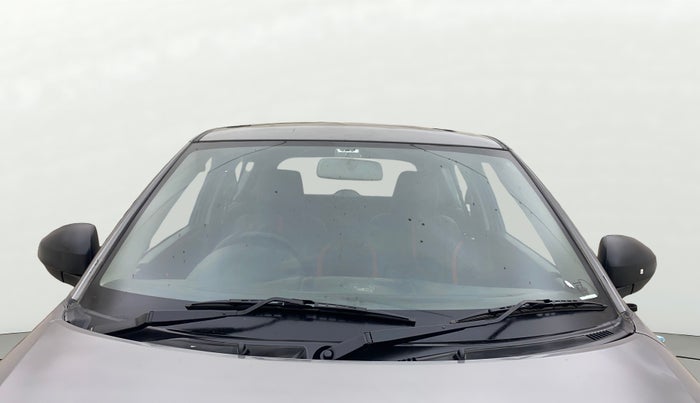 2013 Maruti Swift LDI, Diesel, Manual, 1,09,130 km, Front Windshield