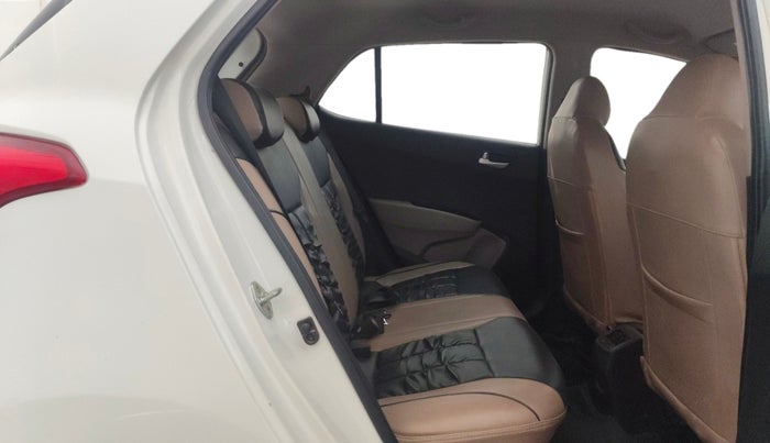 2016 Hyundai Grand i10 ASTA (O) AT 1.2 KAPPA VTVT, Petrol, Automatic, 31,525 km, Right Side Rear Door Cabin