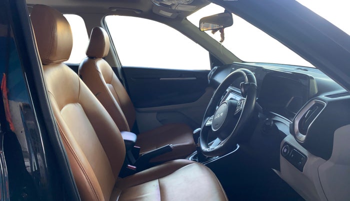 2022 KIA SONET HTX 1.0 IMT, Petrol, Manual, 74,033 km, Right Side Front Door Cabin