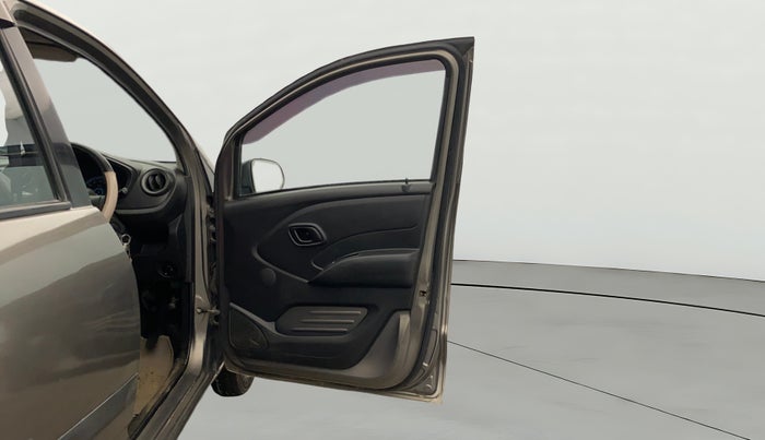 2017 Datsun Redi Go T (O), Petrol, Manual, 52,379 km, RHS Front Door