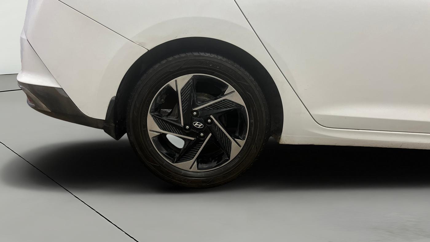 2019 Hyundai Verna 1.6 VTVT SX + AT, Petrol, Automatic, 74,540 km, Right Rear Wheel