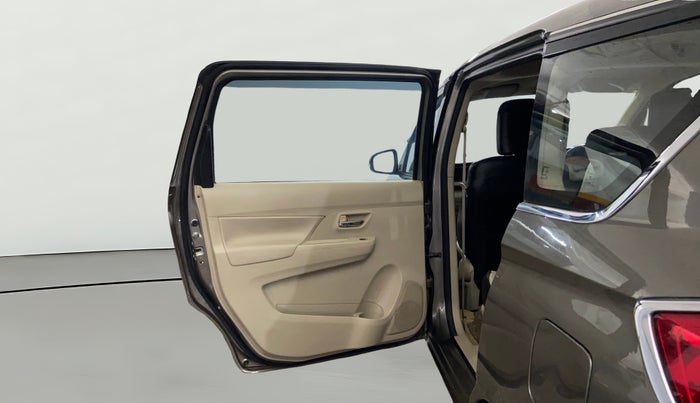 2022 Maruti Ertiga ZXI+ AT SHVS, Petrol, Automatic, 15,004 km, LHS Rear Door