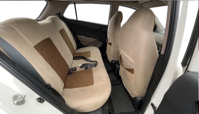 2015 Hyundai Grand i10 MAGNA 1.2 KAPPA VTVT, Petrol, Manual, 42,111 km, Right Side Rear Door Cabin