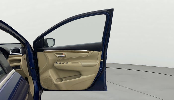 2018 Maruti Ciaz ALPHA  AT 1.5 SHVS PETROL, Petrol, Automatic, 58,671 km, RHS Front Door