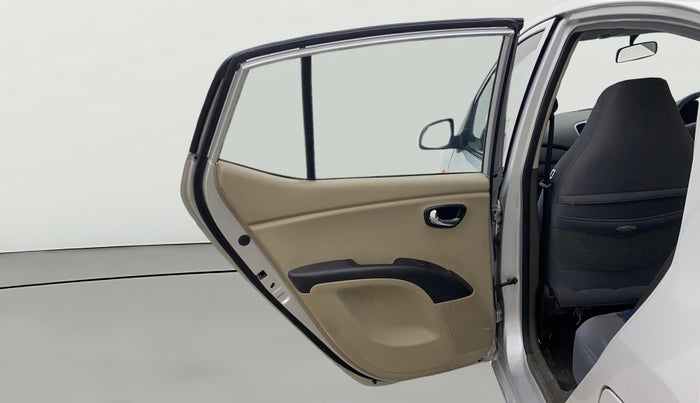 2014 Hyundai i10 SPORTZ 1.1, Petrol, Manual, 1,11,771 km, LHS Rear Door