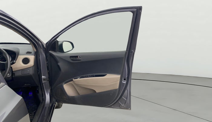 2016 Hyundai Grand i10 MAGNA AT 1.2 KAPPA VTVT, Petrol, Automatic, 1,44,697 km, RHS Front Door