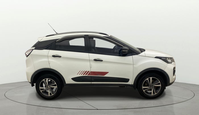 2023 Tata NEXON XM SUNROOF DIESEL, Diesel, Manual, 1,22,287 km, Right Side View