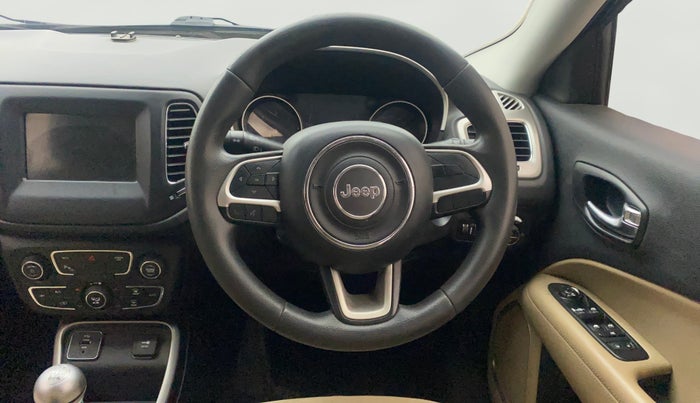2018 Jeep Compass LONGITUDE (O) 2.0 DIESEL, Diesel, Manual, 1,45,715 km, Steering Wheel Close Up