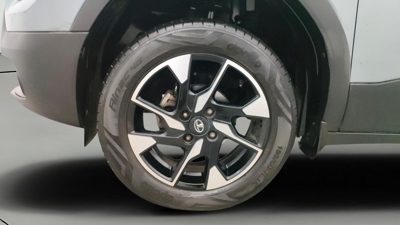 2021 Tata PUNCH CREATIVE  AMT, Petrol, Automatic, 22,727 km, Left Front Wheel
